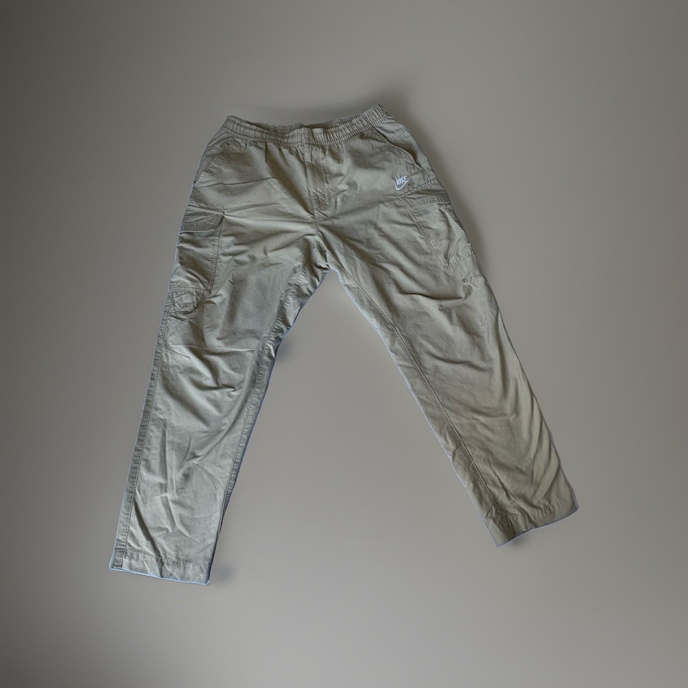 Nike Sportswear Men's Unlined Utility Cargo Pants in Khaki